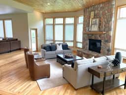 Edelweiss Chalet - Image 2