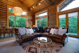 Wild Blue Lodge - Image 3